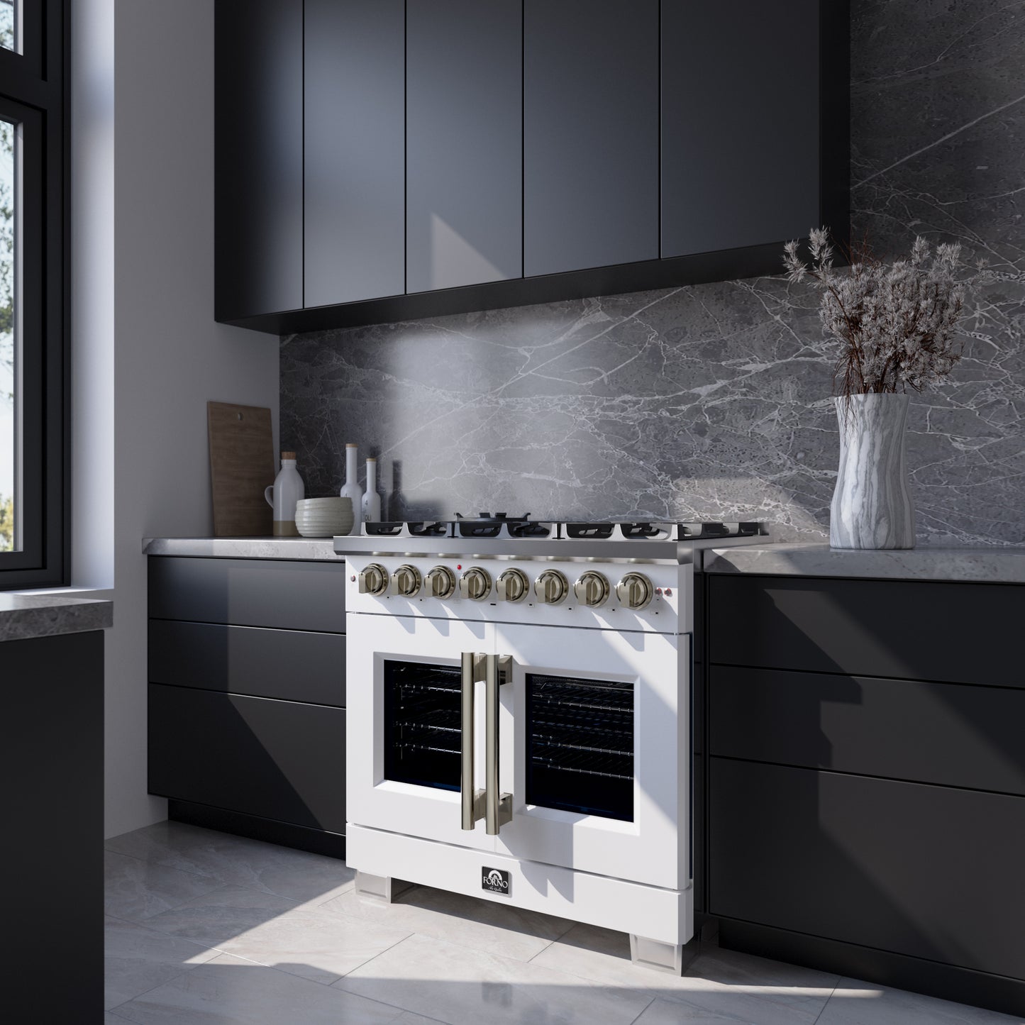 Forno Capriasca Cuisinière autoportante à double combustible de 36 pouces à porte française en blanc avec accessoires en laiton antique, 6 brûleurs, four à convection véritable