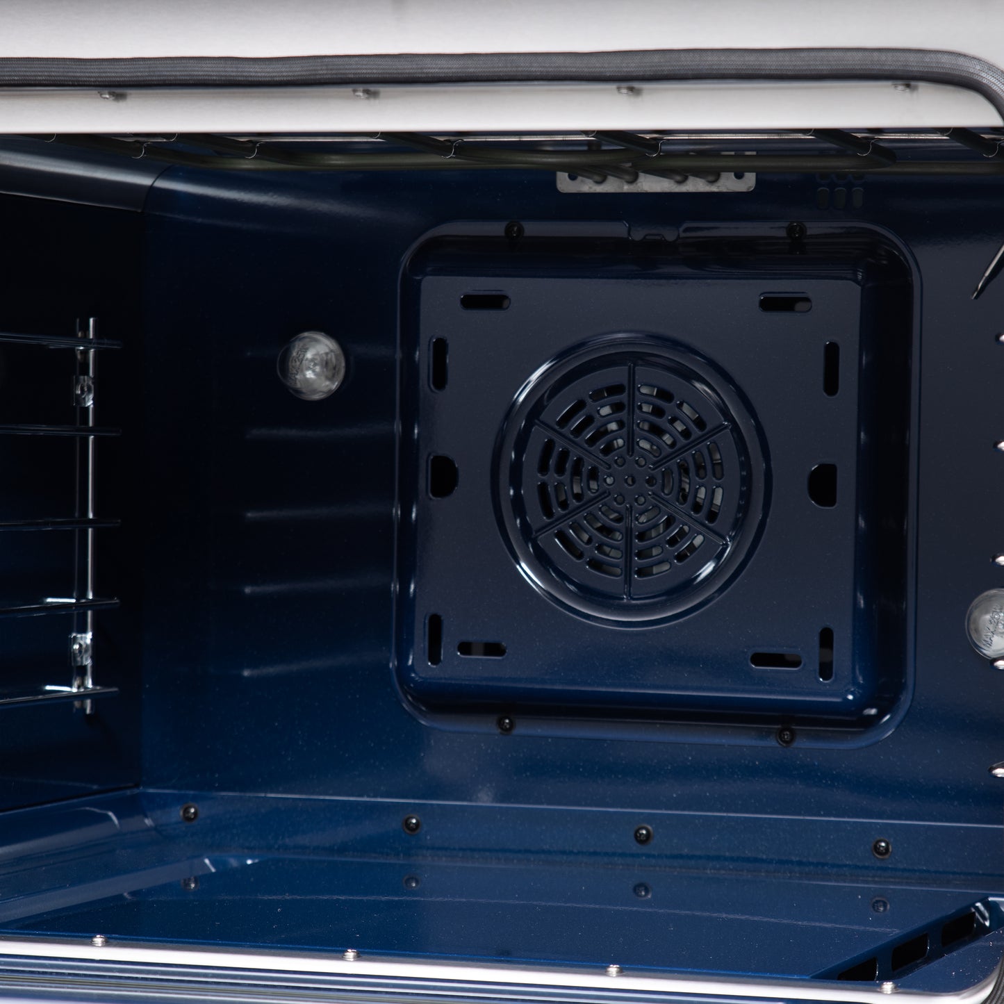 Cocina independiente de combustible dual Forno Massimo de 30 pulgadas en blanco con accesorios de latón antiguo, 4 quemadores, horno de convección de 4.32 pies cúbicos