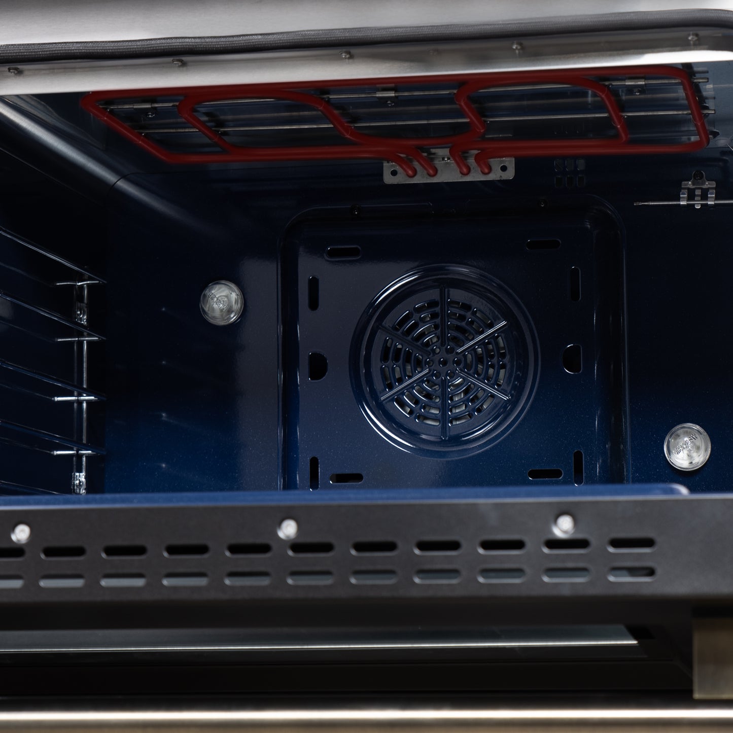 Cuisinière bi-énergie autonome Forno Massimo de 48 pouces, blanche, avec accessoires en laiton antique, 8 brûleurs et four à convection de 6,58 pi³.