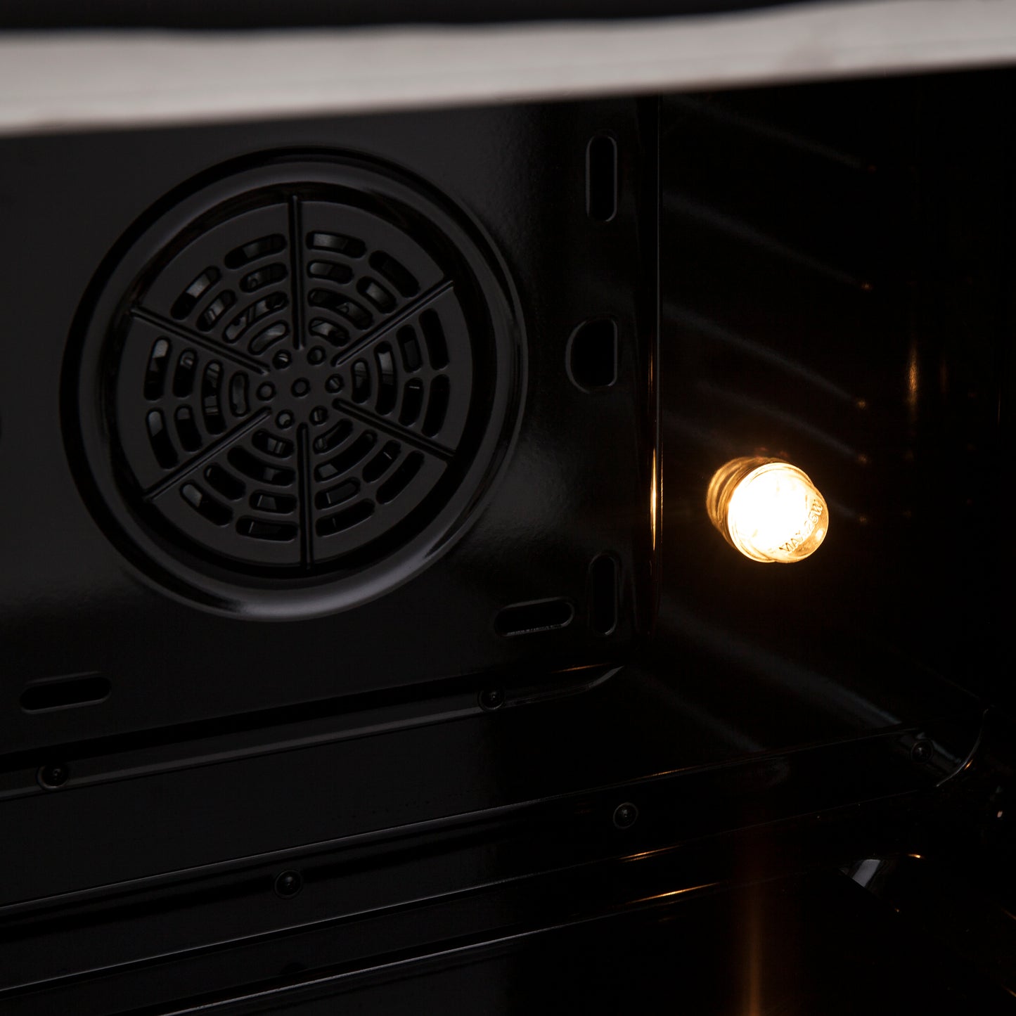 Cocina independiente de combustible dual con puerta francesa de 36" Forno Galiano