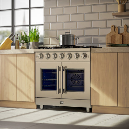 Cocina a gas independiente Forno Massimo de 36 pulgadas con puerta francesa, 6 quemadores, horno de convección y eficiencia energética.