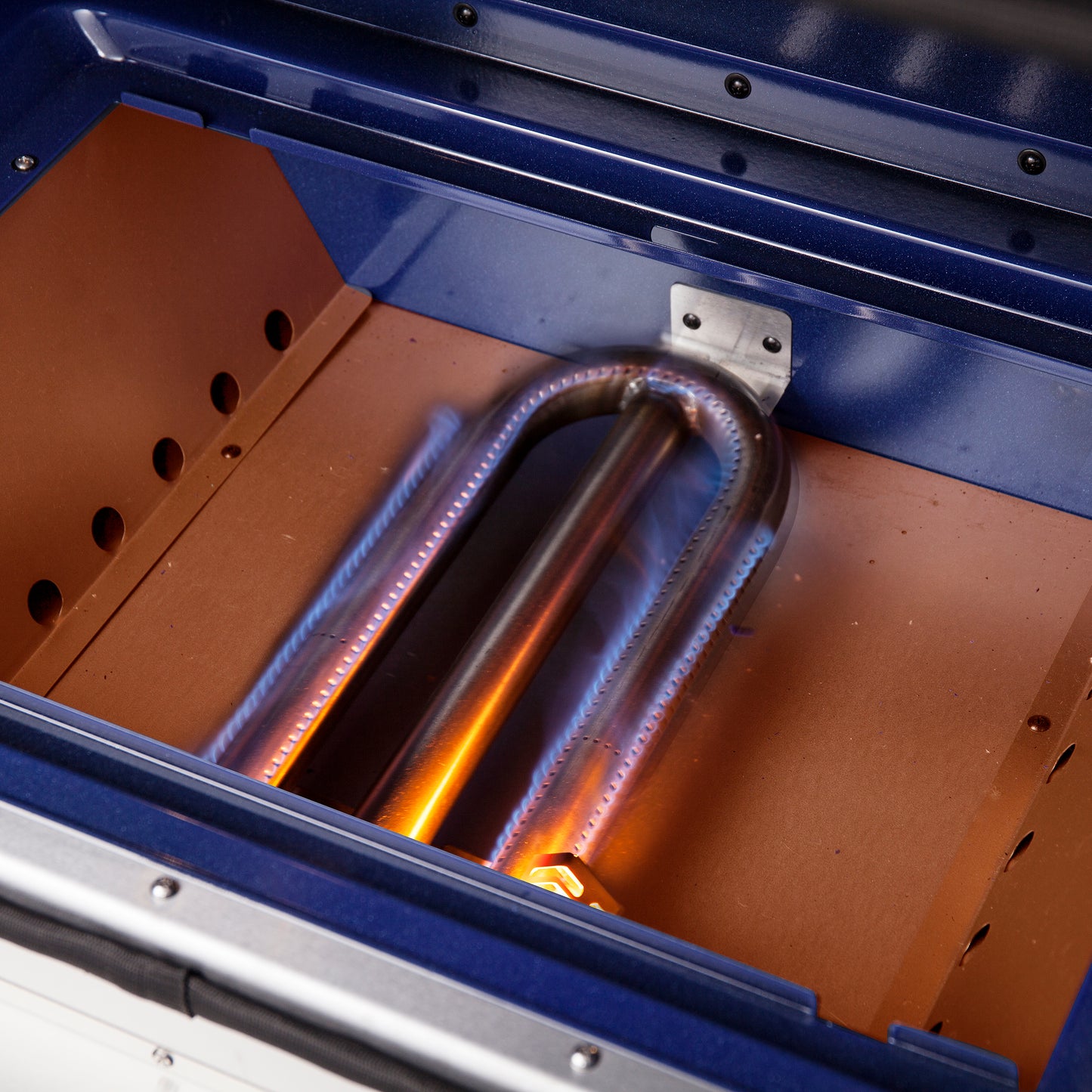 Cocina a gas independiente Forno Capriasca de 91 cm con puerta francesa, 6 quemadores, horno de convección y eficiencia energética.