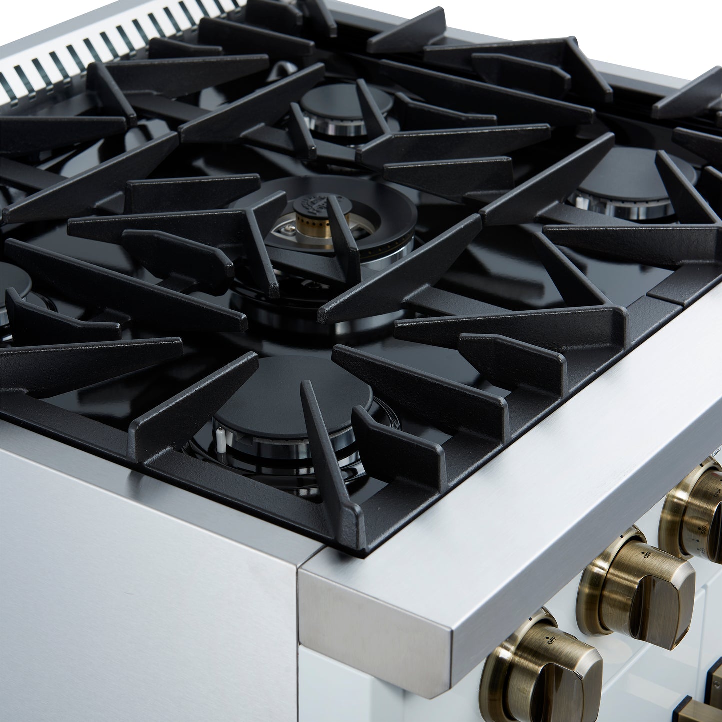 Cocina a gas con puerta francesa Forno Galiano de 30 pulgadas 
Blanco con diseño de latón antiguo, 5 quemadores,
 Horno de convección de 68,000 BTU y 4.32 pies cúbicos