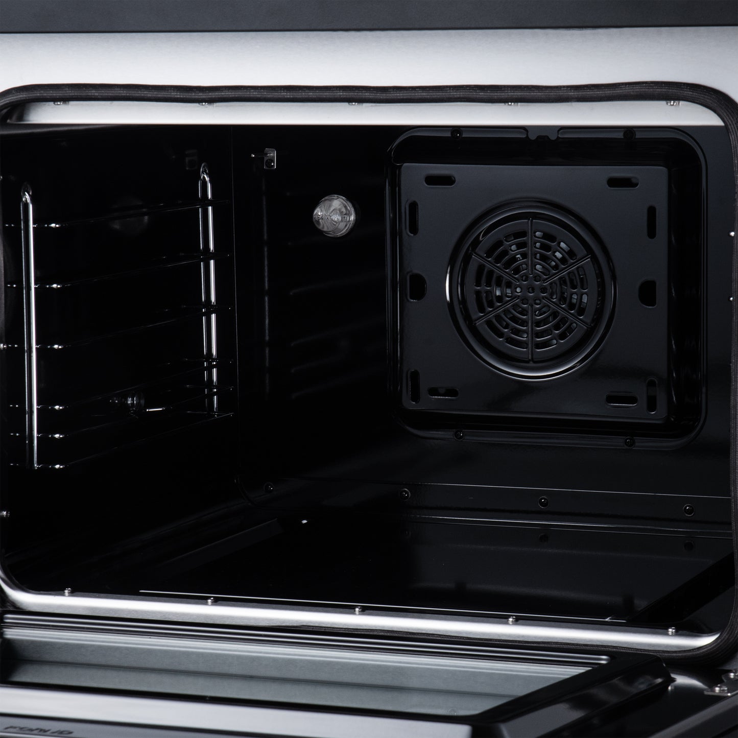 Torino 30 Inch Induction Range, 8,800W cooktop, 4.32 cf. True Convection Oven, Air Fry, Air Sous Vide, Smudge Resistant, Black - Forno Appliances