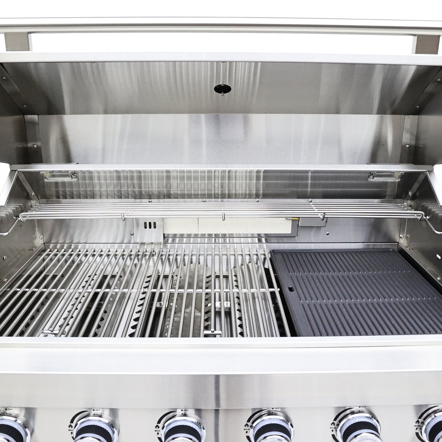 Barbacoa FORNO Bulnes de 40 pulgadas, 95,000 BTU, 5 quemadores, quemador infrarrojo para sellar y asar, cocina exterior de acero inoxidable con centro de bebidas de 1.8 pies cúbicos y encimeras de granito negro.