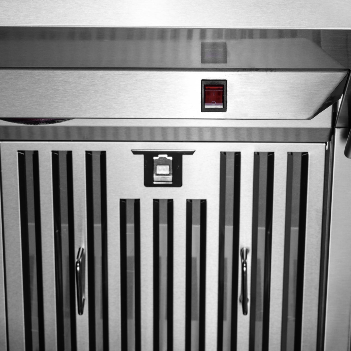 Savona 60-Inch Hotte Murale, Filtres À Chicane & Dosseret, Lampes Chauffantes