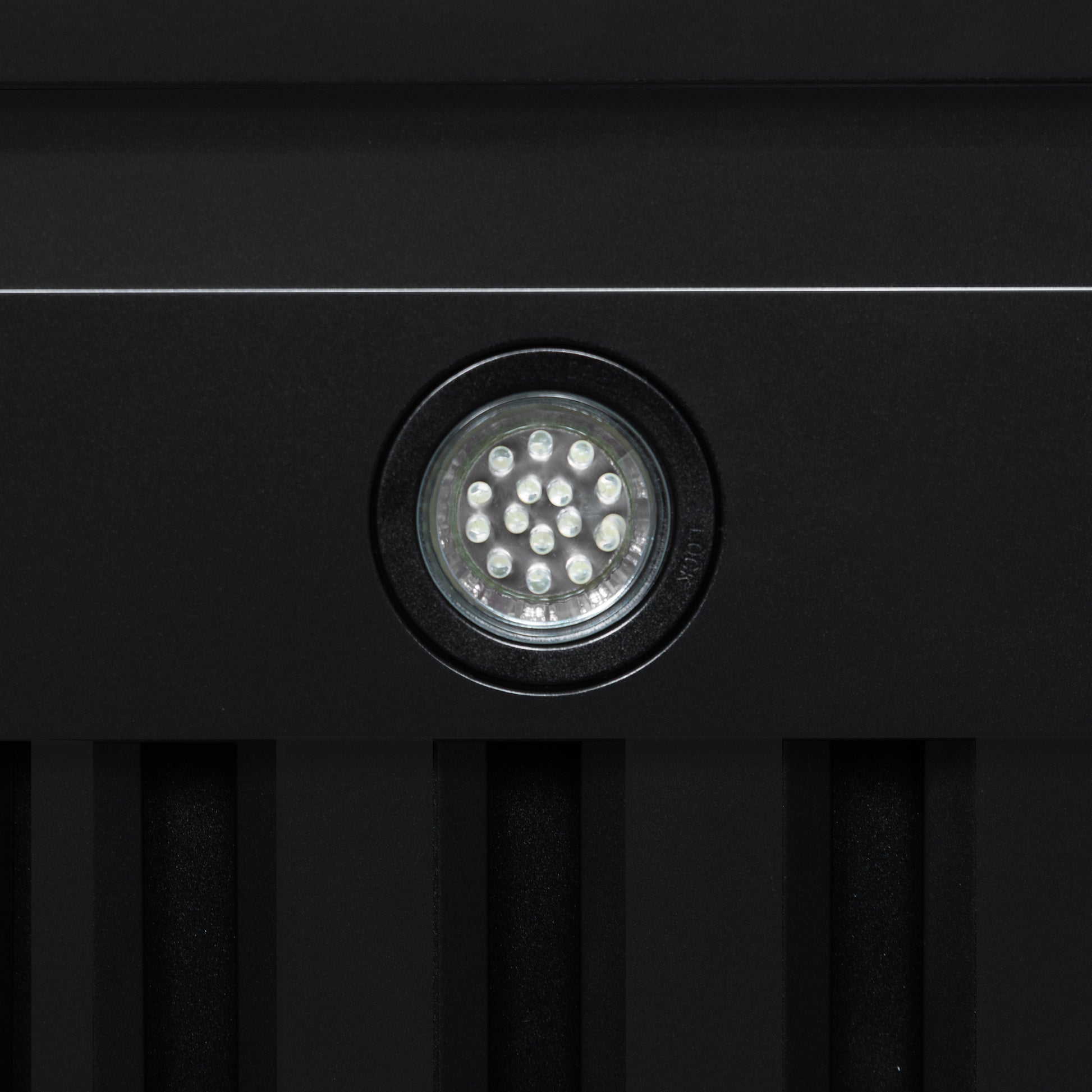 Valente 36" Range Hood in Black with 427 CFM, 3 speeds, Dishwasher safe Baffle filters, LED Lights and Remote Control - Forno Appliances