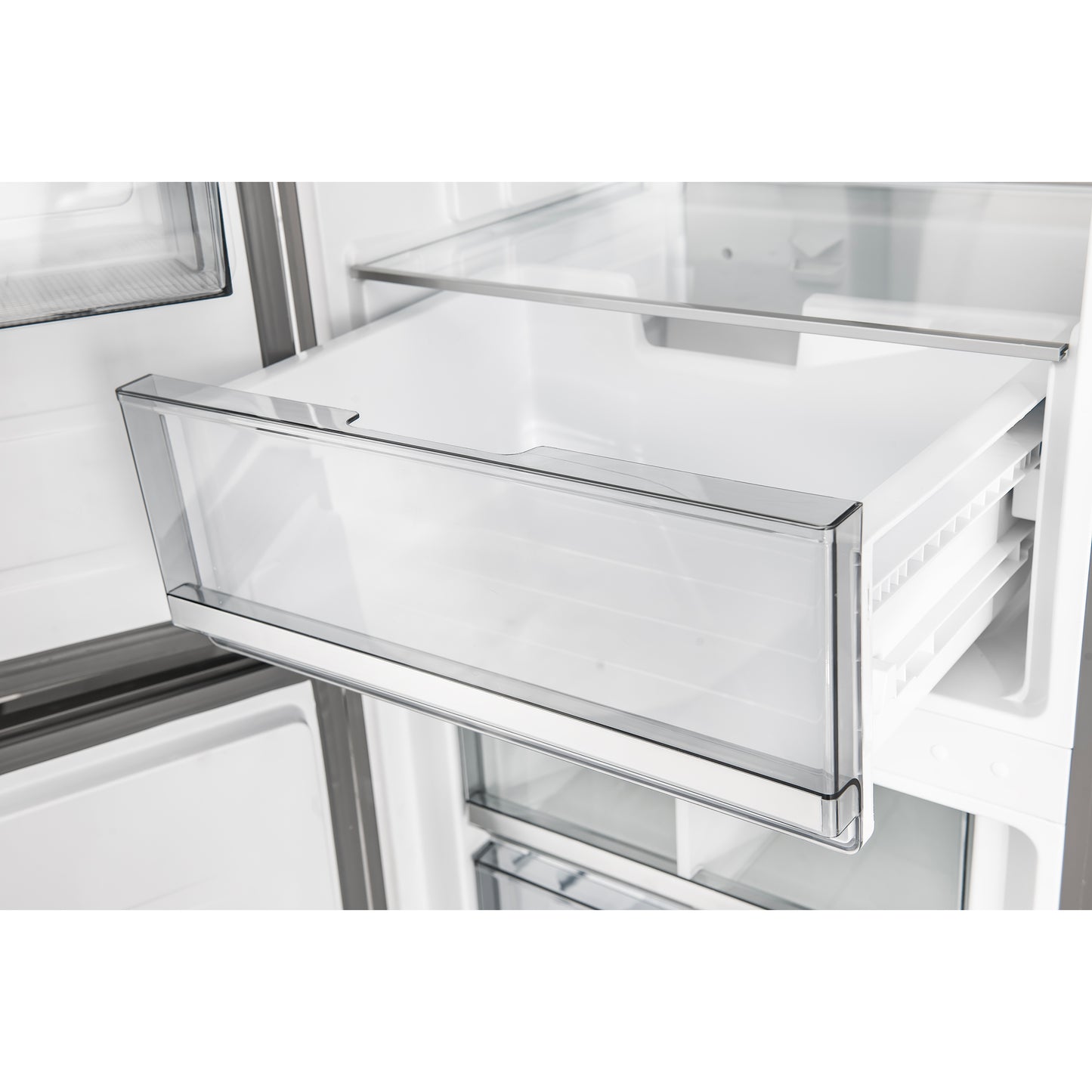 Custodia 24" Bottom Freezer, 10.3 cf., Left Swing, Ice Maker, Total No frost, Stainless Steel handles