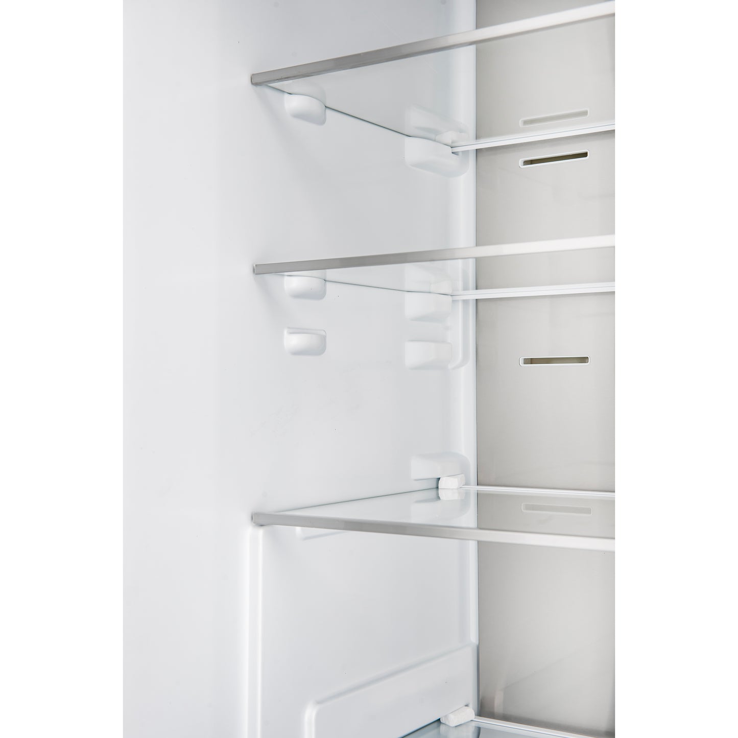 Custodia 24" Bottom Freezer, 10.3 cf., Left Swing, Ice Maker, Total No frost, Stainless Steel handles