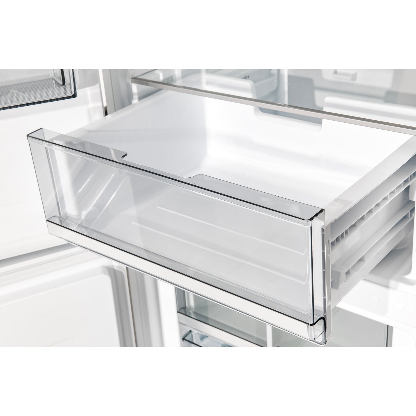 Custodia 24" Bottom Freezer, 10.3 cf., Left Swing, Ice Maker, Total No frost, White, Antique Brass handles